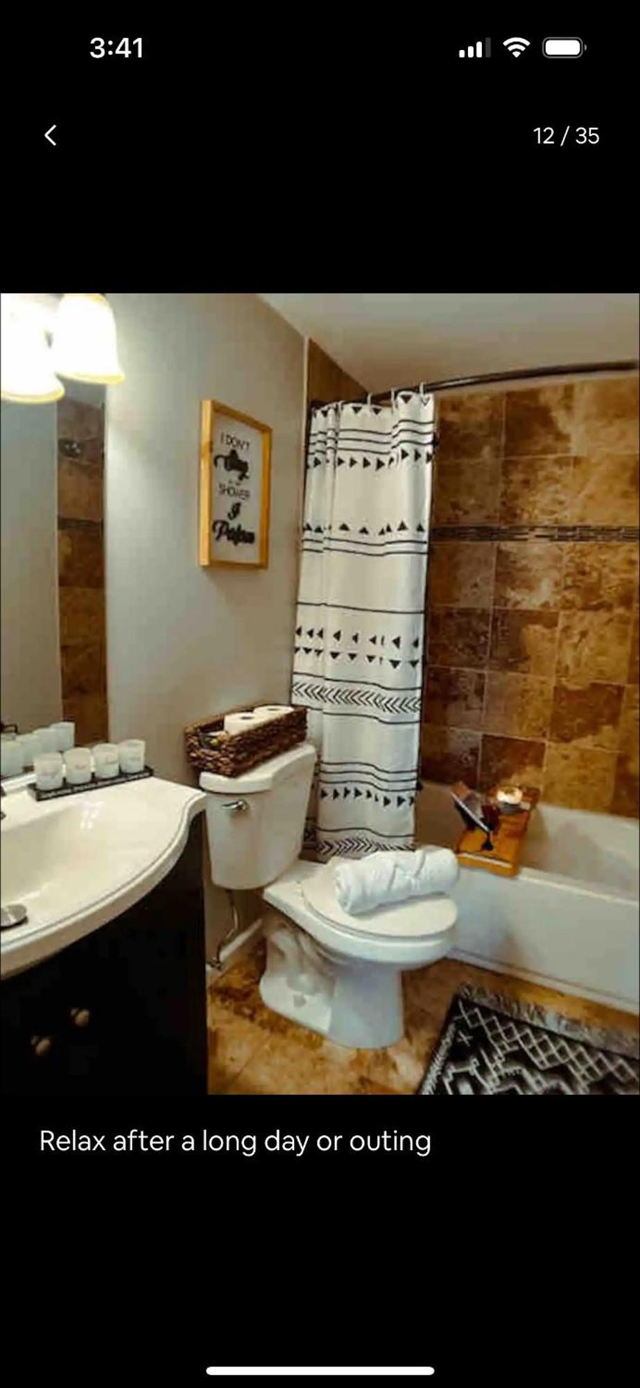 Modern Duplex Near Arenas, Hospitals, Universities, & Attractions Apartment *