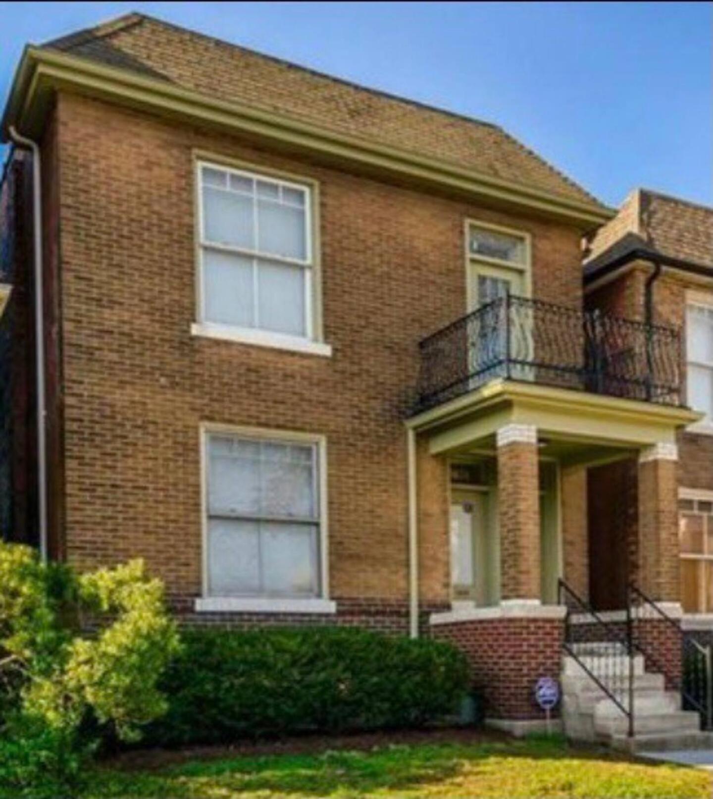 Modern Duplex Near Arenas, Hospitals, Universities, & Attractions Apartment Tower Grove